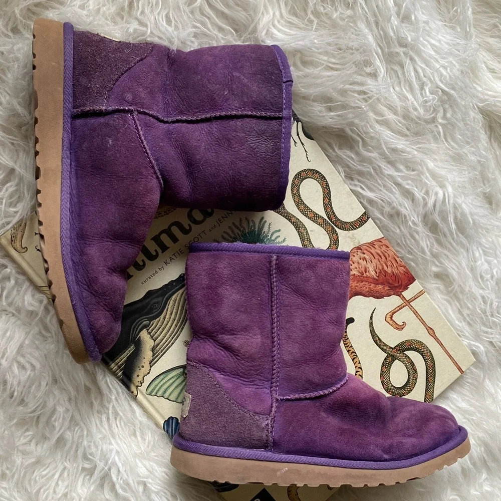 UGG‎ purple classic short boots